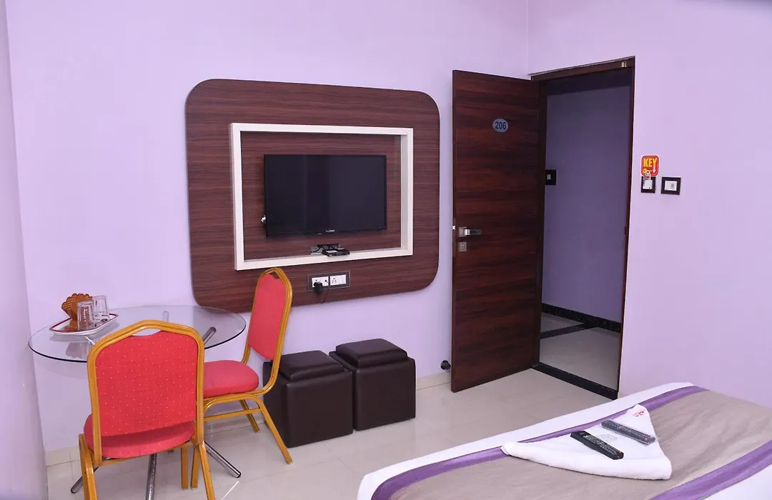 Hotel Sai Guest House-1